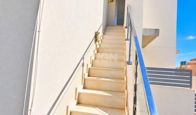 Resale - Apartment / flat - Torrevieja - Costa Blanca