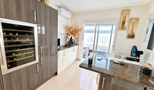 Wiederverkauf - Villa - La Zenia - Costa Blanca