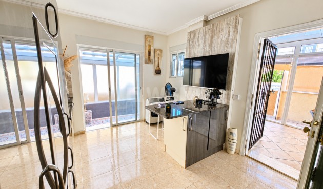 Wiederverkauf - Villa - La Zenia - Costa Blanca