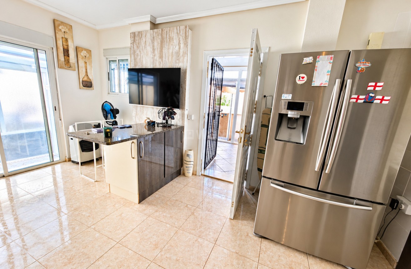 Wiederverkauf - Villa - La Zenia - Costa Blanca