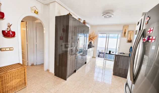Wiederverkauf - Villa - La Zenia - Costa Blanca
