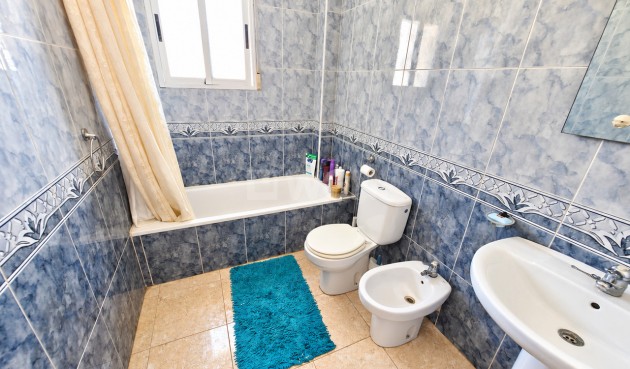 Wiederverkauf - Villa - La Zenia - Costa Blanca