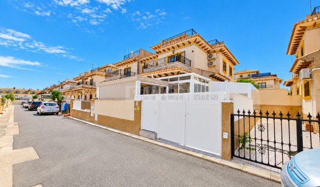 Wiederverkauf - Villa - La Zenia - Costa Blanca