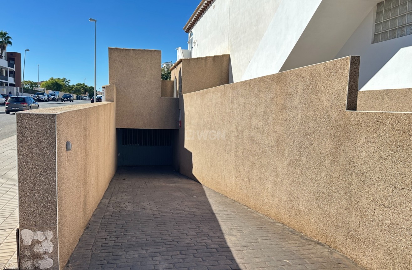Wiederverkauf - Bungalow - Punta Prima - Costa Blanca