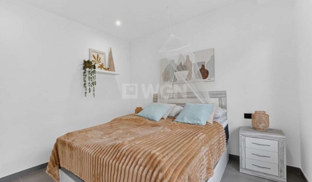Resale - Villa - Las Filipinas - Inland