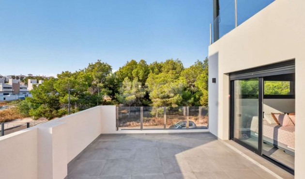 Resale - Villa - Las Filipinas - Inland