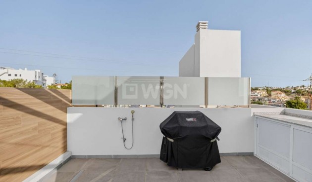 Resale - Villa - Las Filipinas - Inland