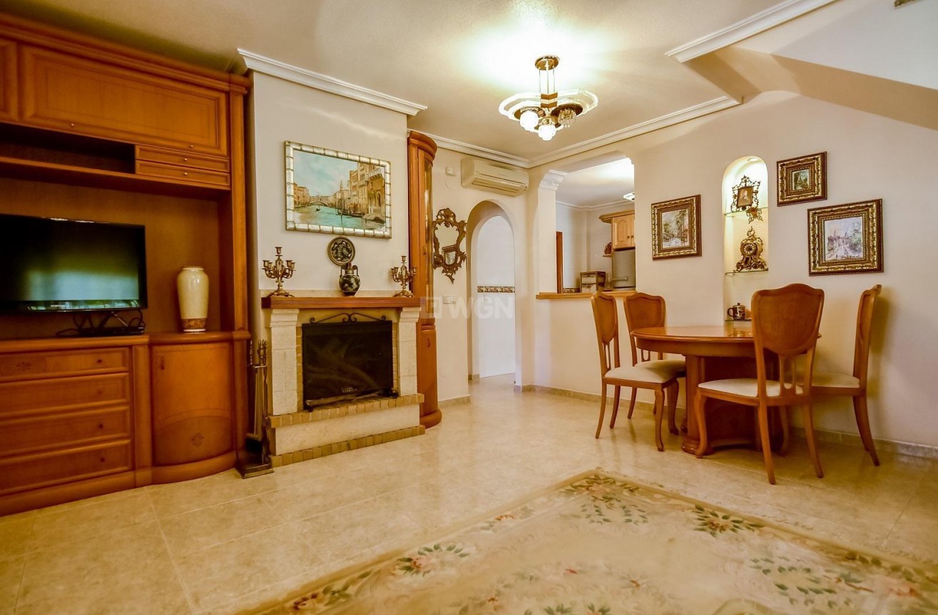 Resale - Apartment / flat - Orihuela Costa - Las Filipinas