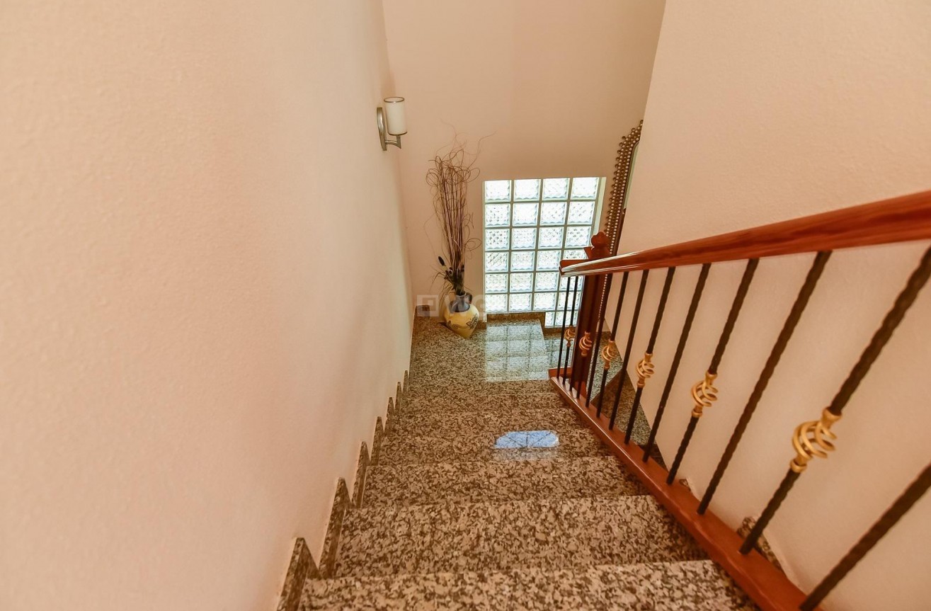 Resale - Apartment / flat - Orihuela Costa - Las Filipinas