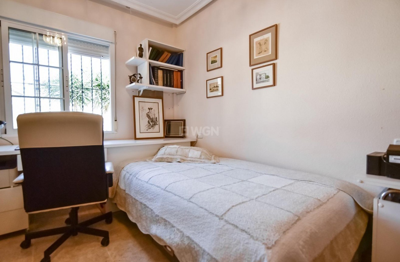 Resale - Apartment / flat - Orihuela Costa - Las Filipinas