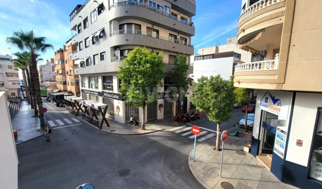 Resale - Apartment / flat - Torrevieja - Playa del Cura