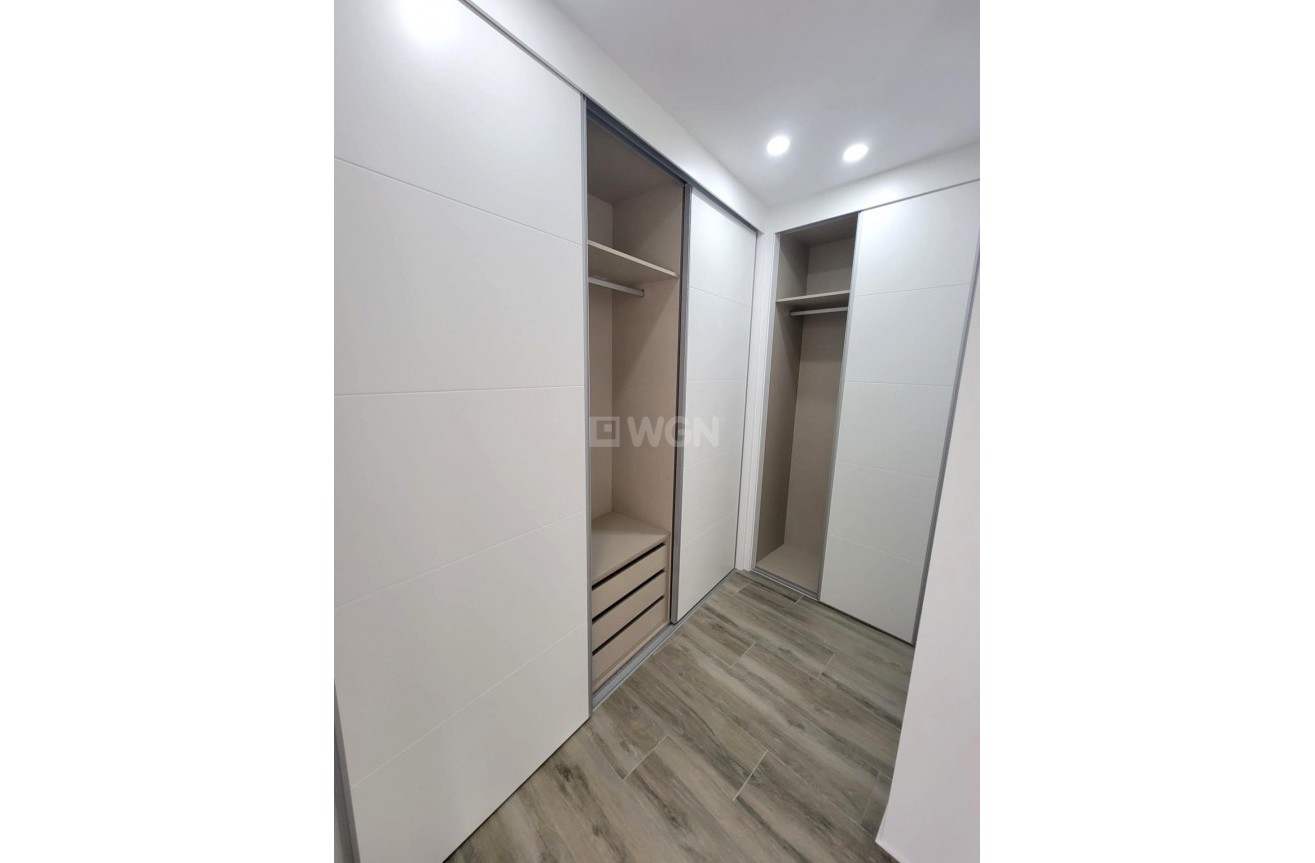 Resale - Apartment / flat - Torrevieja - Playa del Cura