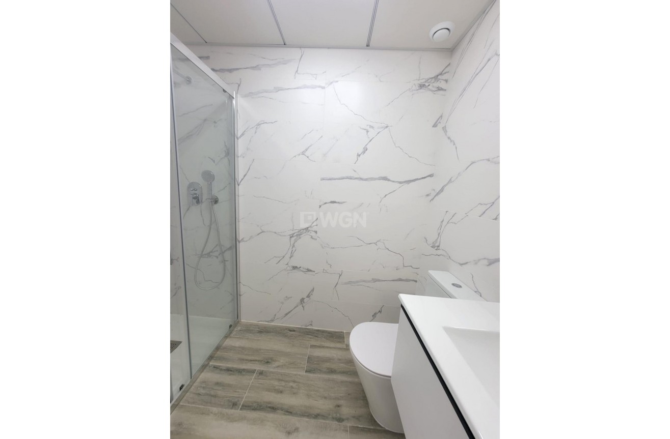 Resale - Apartment / flat - Torrevieja - Playa del Cura