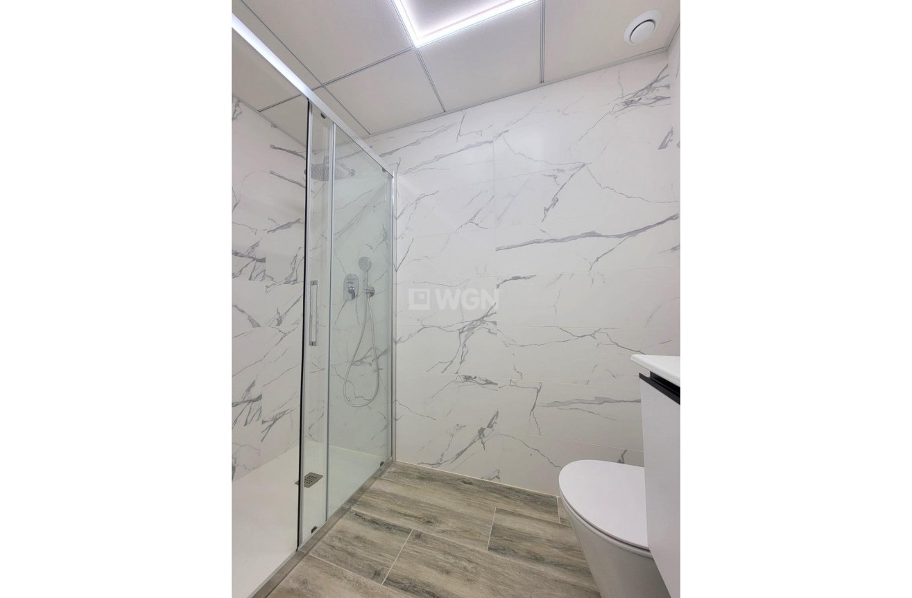 Resale - Apartment / flat - Torrevieja - Playa del Cura