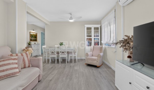 Resale - Apartment / flat - Torrevieja - Costa Blanca
