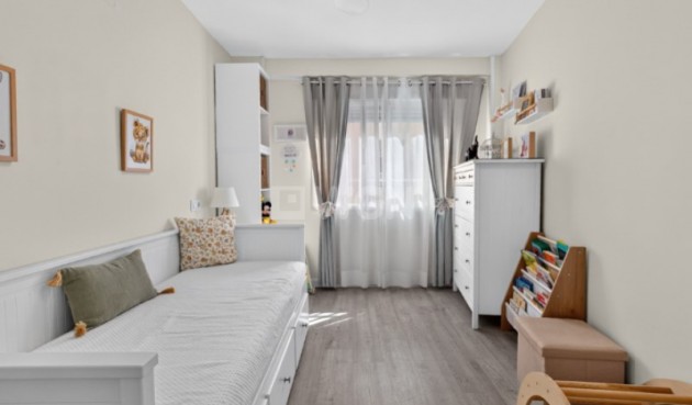 Resale - Apartment / flat - Torrevieja - Costa Blanca