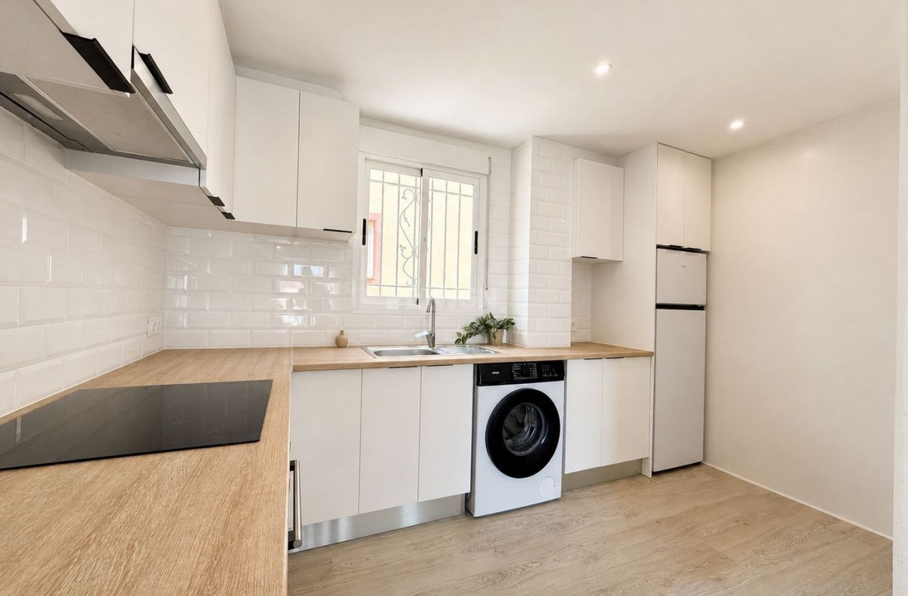 Wiederverkauf - Wohnung - Orihuela Costa - Villamartín