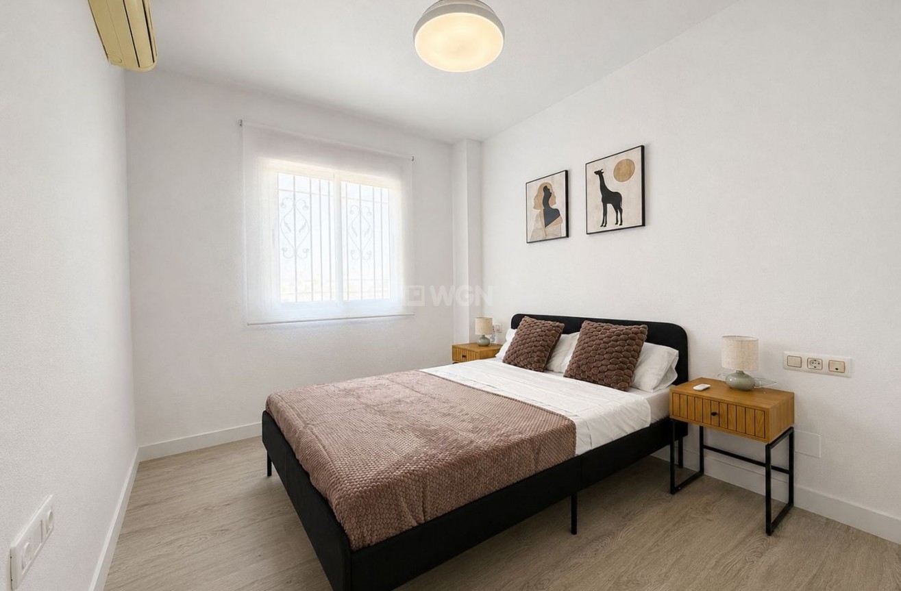 Wiederverkauf - Wohnung - Orihuela Costa - Villamartín
