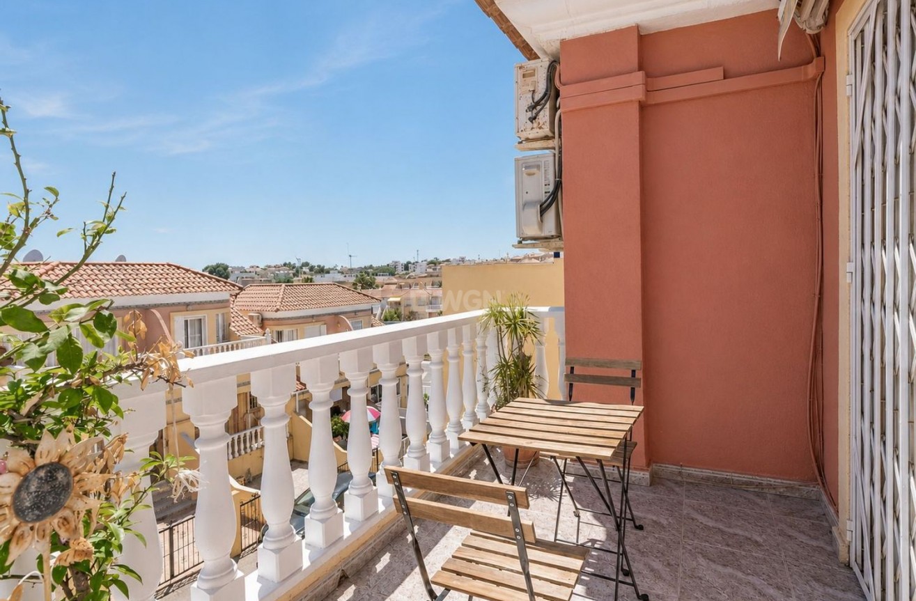 Wiederverkauf - Wohnung - Orihuela Costa - Villamartín