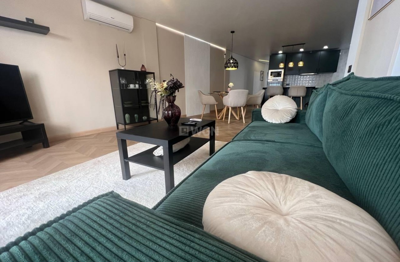 Resale - Apartment / flat - Torrevieja - Estacion De Autobuses