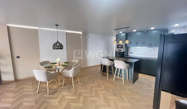 Resale - Apartment / flat - Torrevieja - Estacion De Autobuses