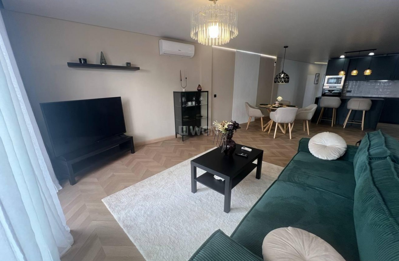Resale - Apartment / flat - Torrevieja - Estacion De Autobuses