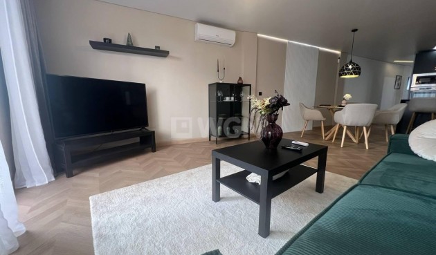 Resale - Apartment / flat - Torrevieja - Estacion De Autobuses