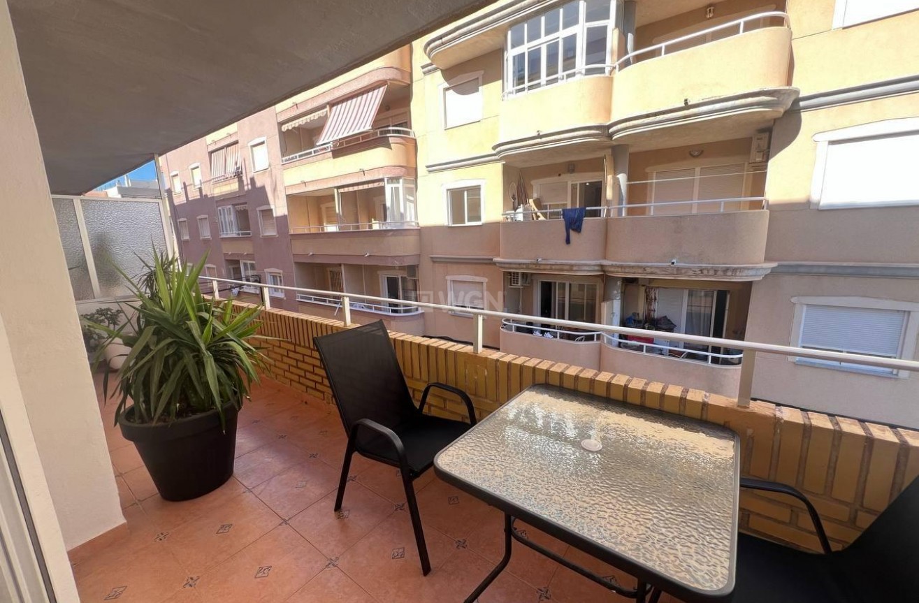 Resale - Apartment / flat - Torrevieja - Estacion De Autobuses