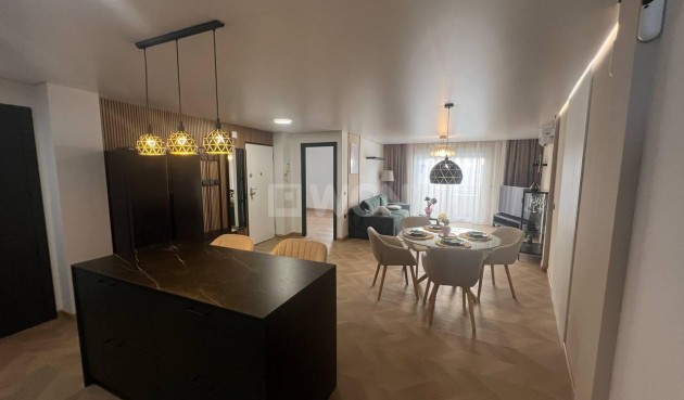Resale - Apartment / flat - Torrevieja - Estacion De Autobuses