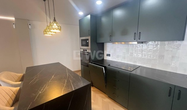 Resale - Apartment / flat - Torrevieja - Estacion De Autobuses