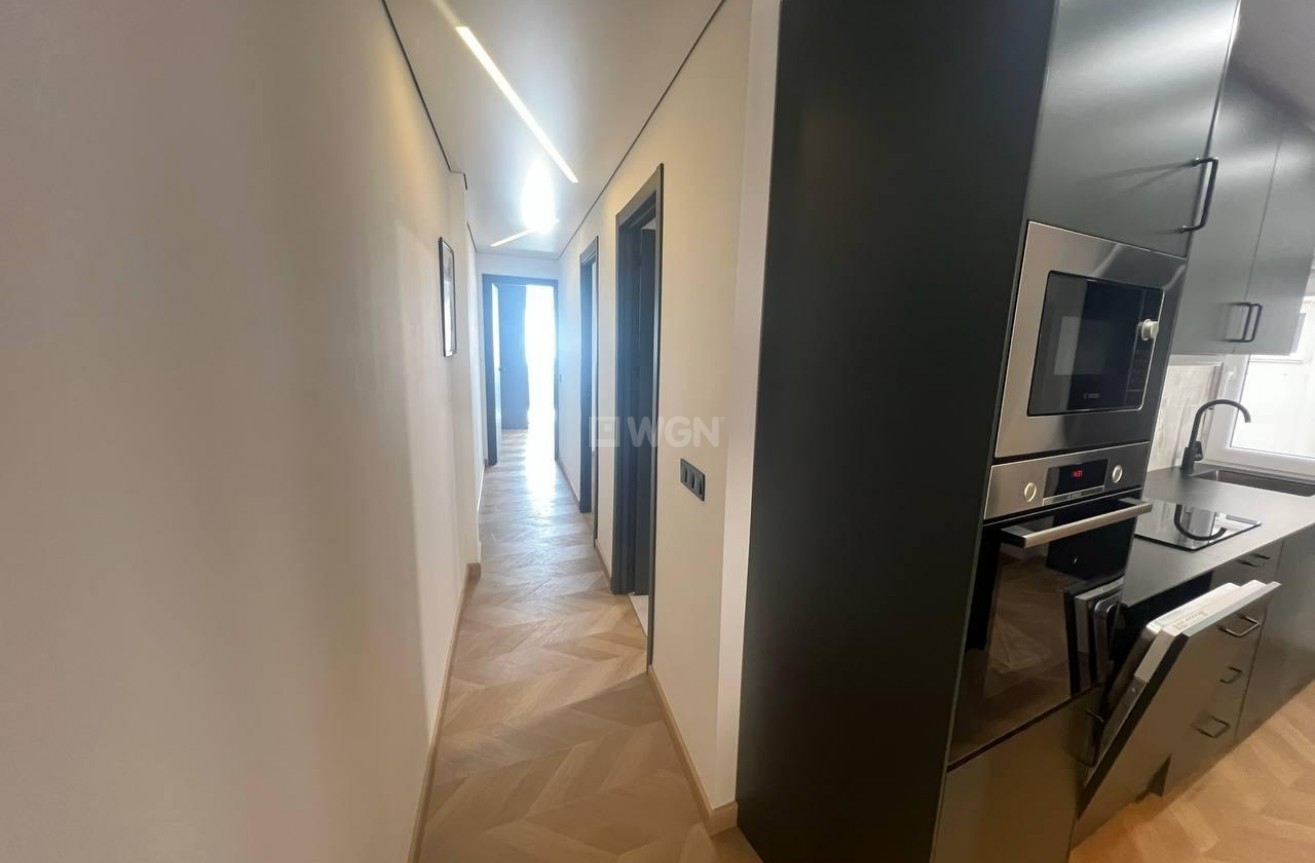 Resale - Apartment / flat - Torrevieja - Estacion De Autobuses