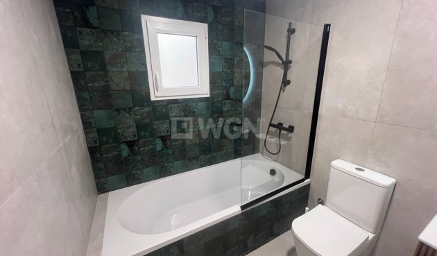 Resale - Apartment / flat - Torrevieja - Estacion De Autobuses