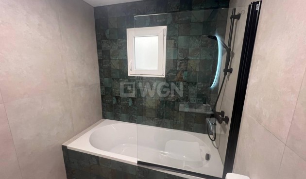 Resale - Apartment / flat - Torrevieja - Estacion De Autobuses