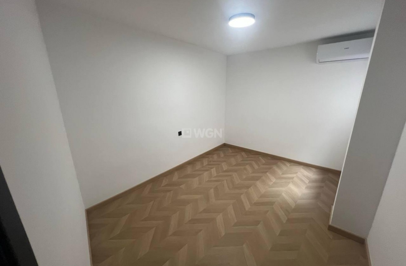 Resale - Apartment / flat - Torrevieja - Estacion De Autobuses