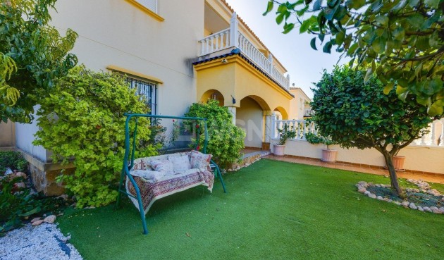 Wiederverkauf - Villa - Orihuela Costa - Lomas de Cabo Roig