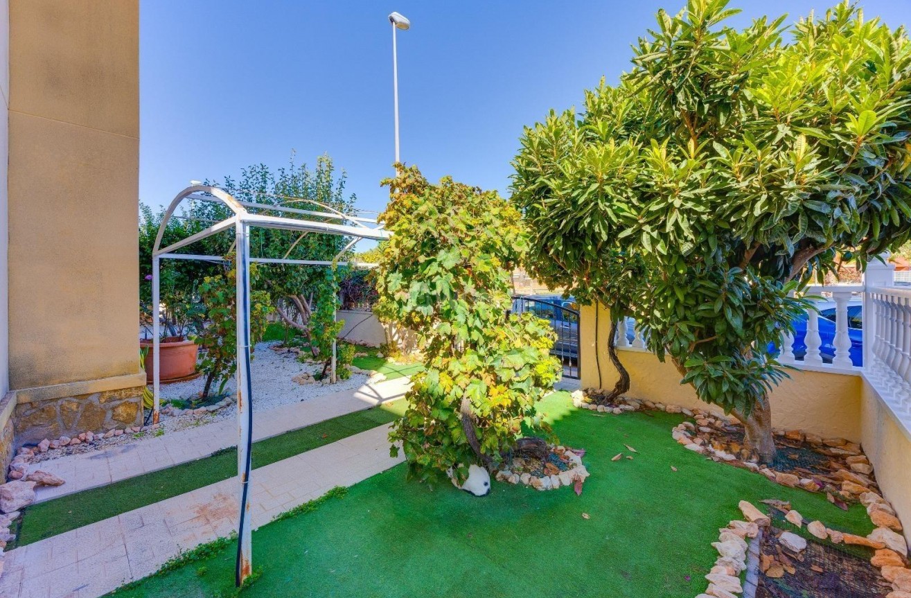 Wiederverkauf - Villa - Orihuela Costa - Lomas de Cabo Roig