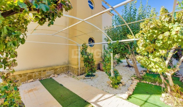 Wiederverkauf - Villa - Orihuela Costa - Lomas de Cabo Roig