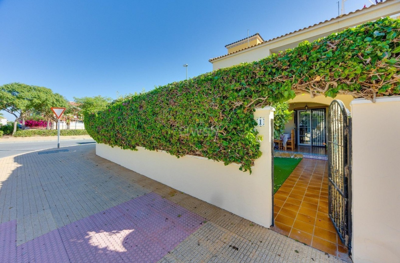 Wiederverkauf - Villa - Orihuela Costa - Lomas de Cabo Roig