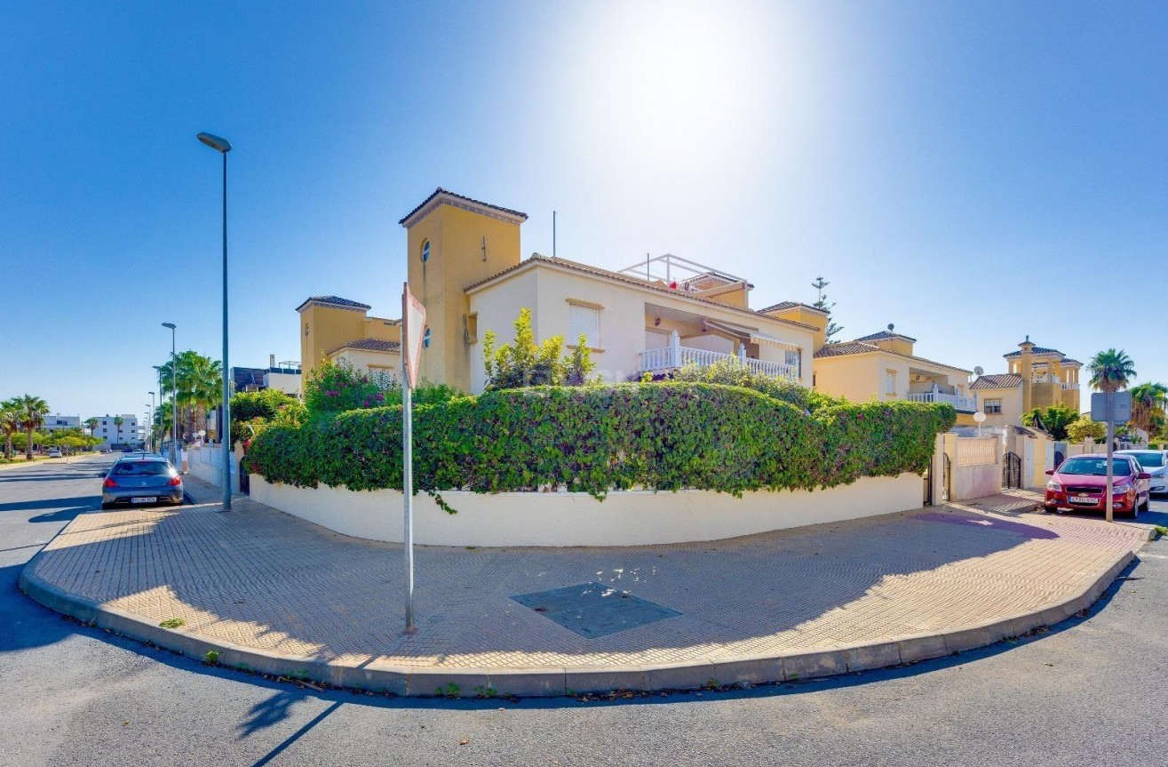 Wiederverkauf - Villa - Orihuela Costa - Lomas de Cabo Roig