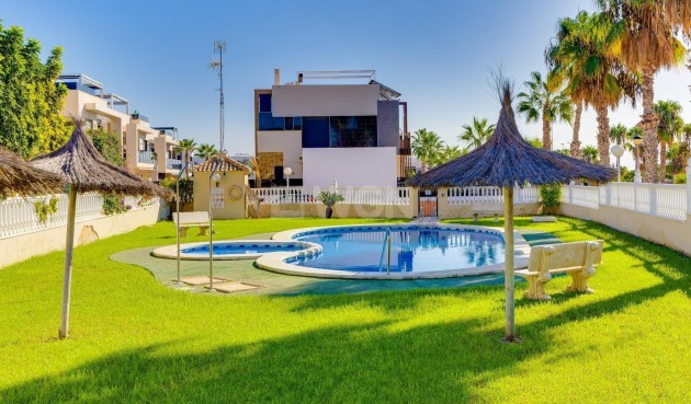 Wiederverkauf - Villa - Orihuela Costa - Lomas de Cabo Roig
