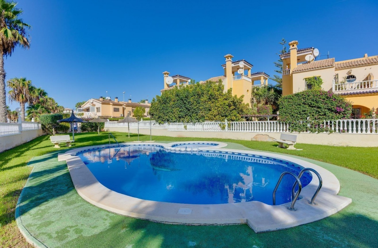 Wiederverkauf - Villa - Orihuela Costa - Lomas de Cabo Roig