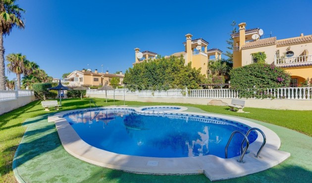 Wiederverkauf - Villa - Orihuela Costa - Lomas de Cabo Roig
