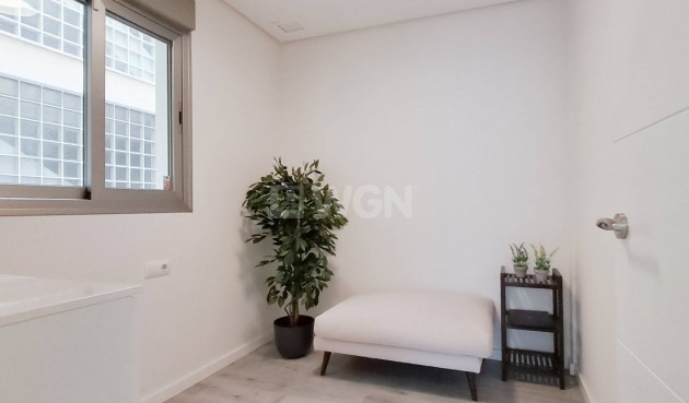 Reventa - Apartamento / piso - Orihuela Costa - Los Dolses