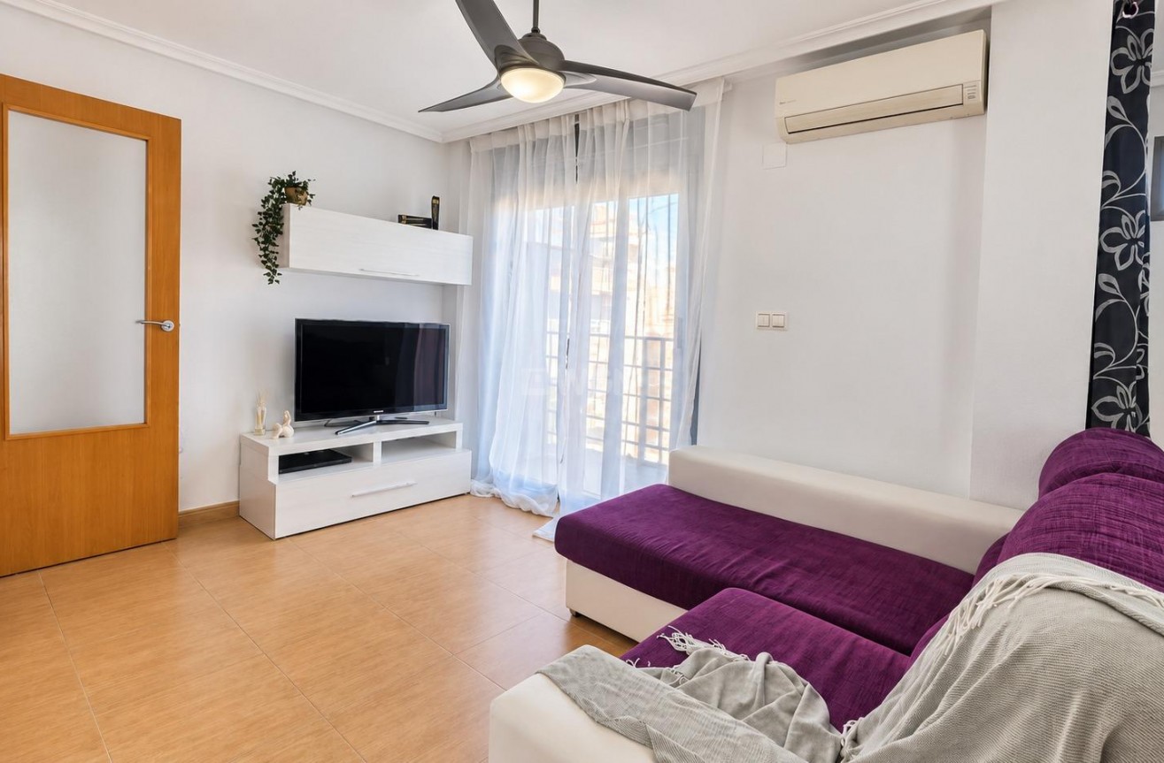 Wiederverkauf - Wohnung - Torrevieja - Centro - Muelle Pesquero