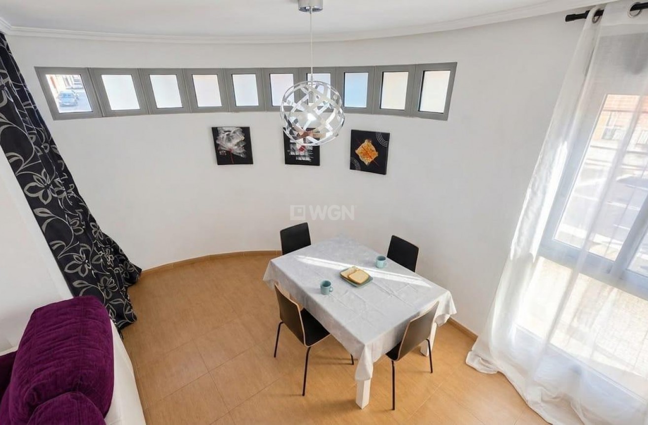 Wiederverkauf - Wohnung - Torrevieja - Centro - Muelle Pesquero