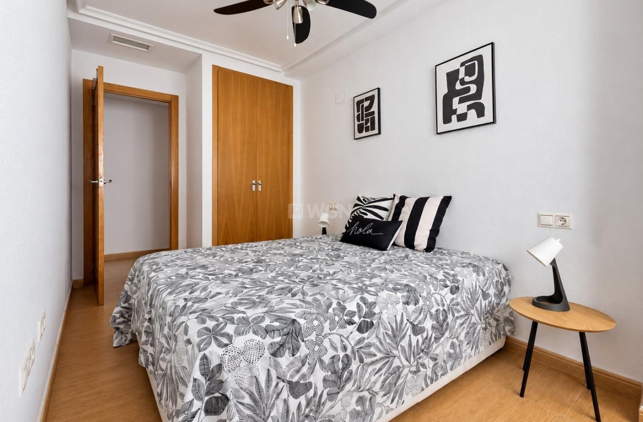 Wiederverkauf - Wohnung - Torrevieja - Centro - Muelle Pesquero