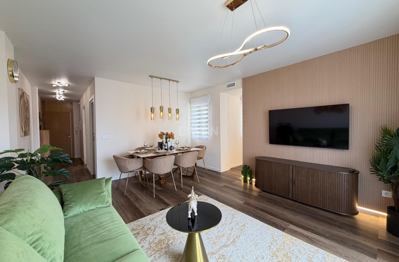 Reventa - Apartamento / piso - Torrevieja