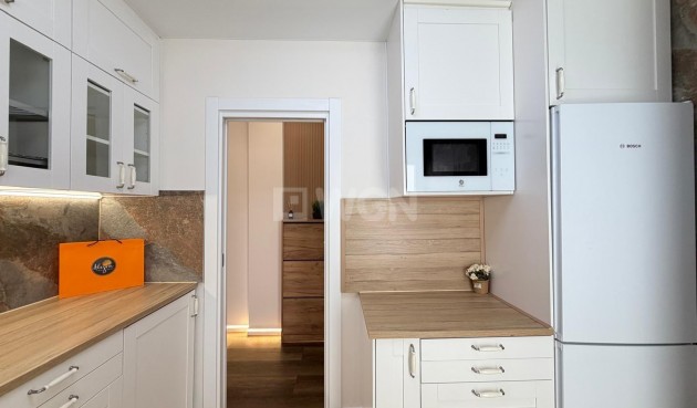 Reventa - Apartamento / piso - Torrevieja