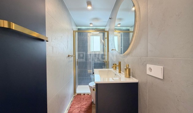 Reventa - Apartamento / piso - Torrevieja