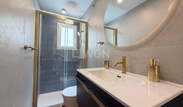 Reventa - Apartamento / piso - Torrevieja